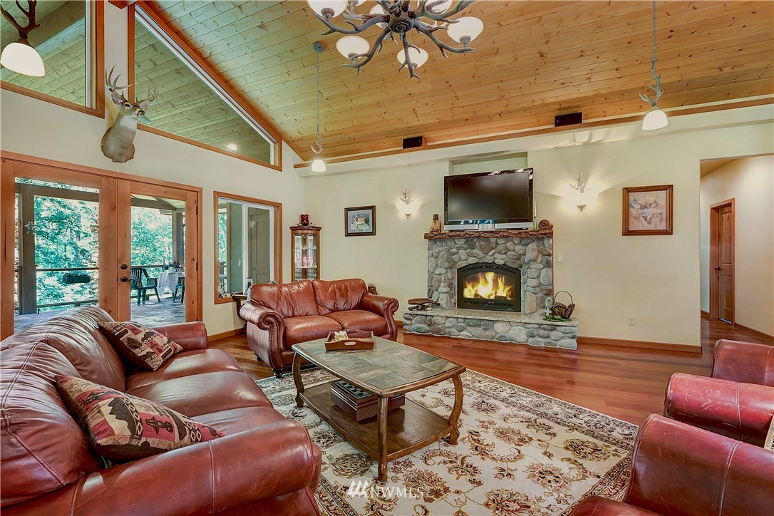 3846 Aldergrove Road Ferndale, WA 98248 - Photo 4 of 25 Gallery Image 4
