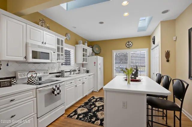 $2,800 | 91 Vista Drive, Saratoga Springs, NY 12866