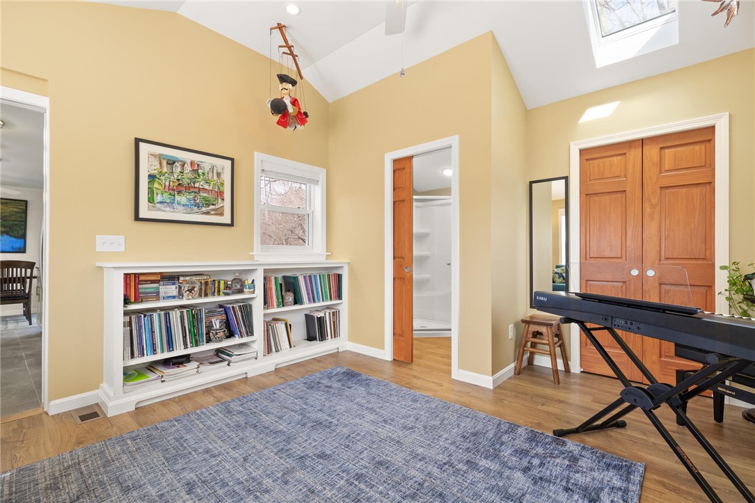 22 Grassy Plain Road East Providence, RI 02915 - Photo 12 of 38