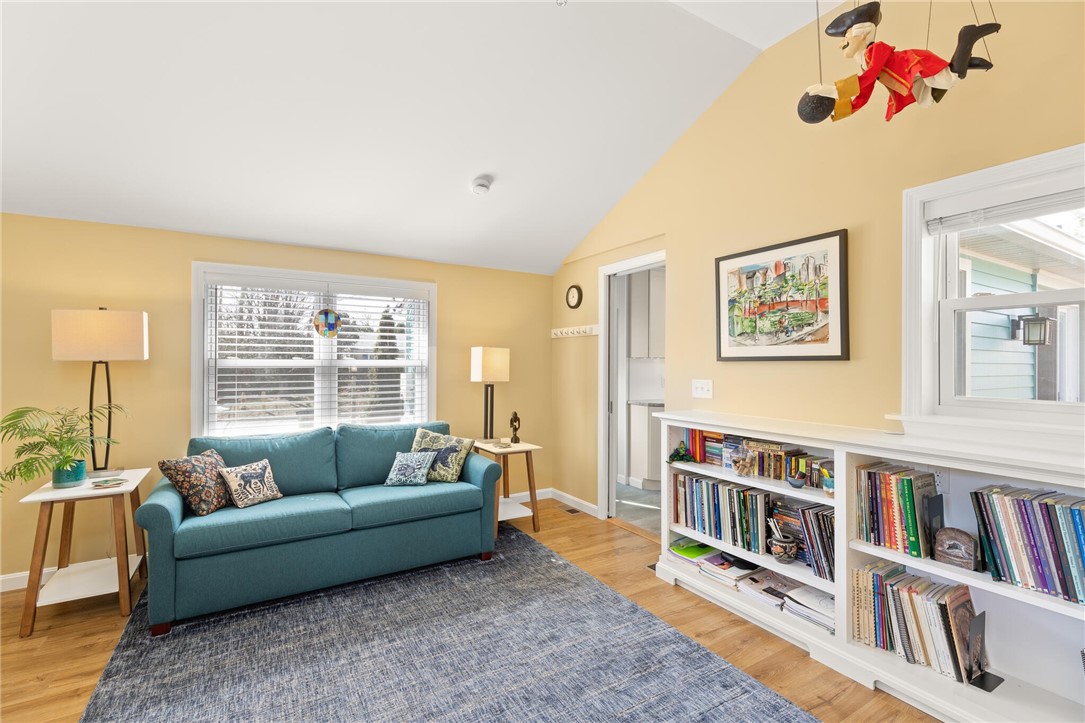 22 Grassy Plain Road East Providence, RI 02915 - Photo 13 of 38