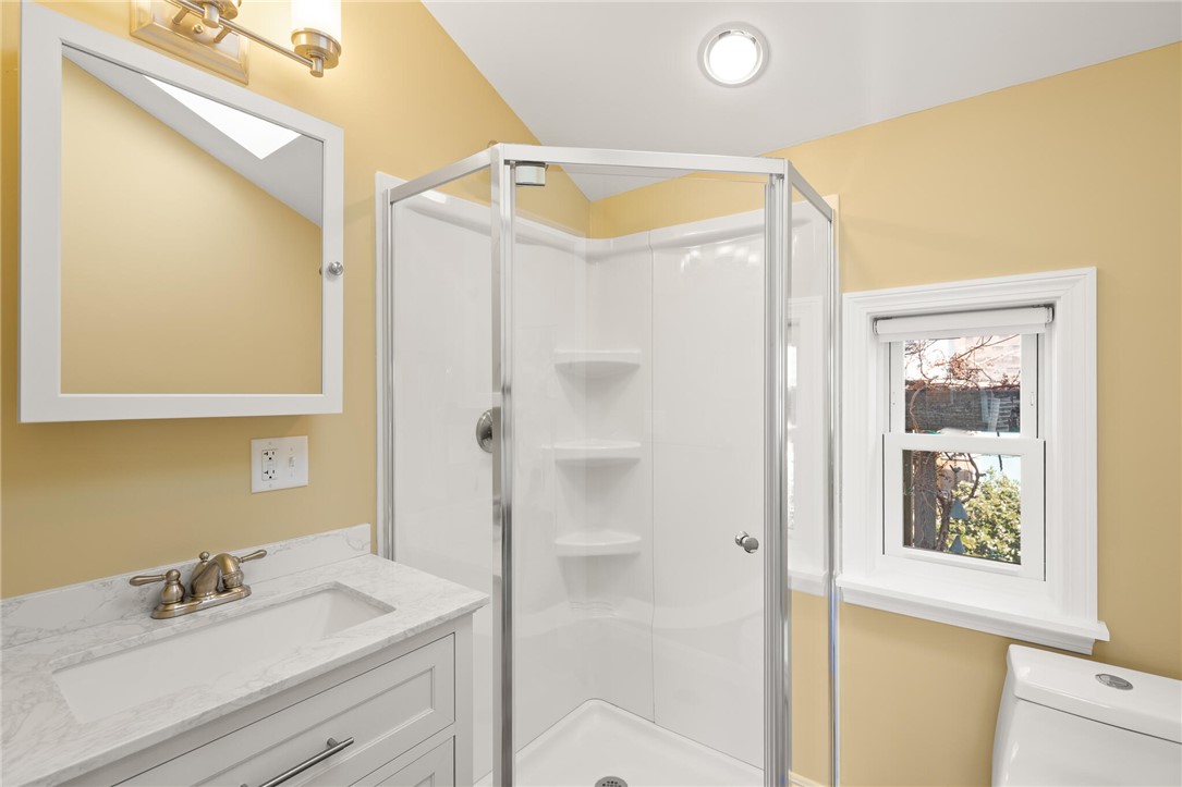 22 Grassy Plain Road East Providence, RI 02915 - Photo 14 of 38