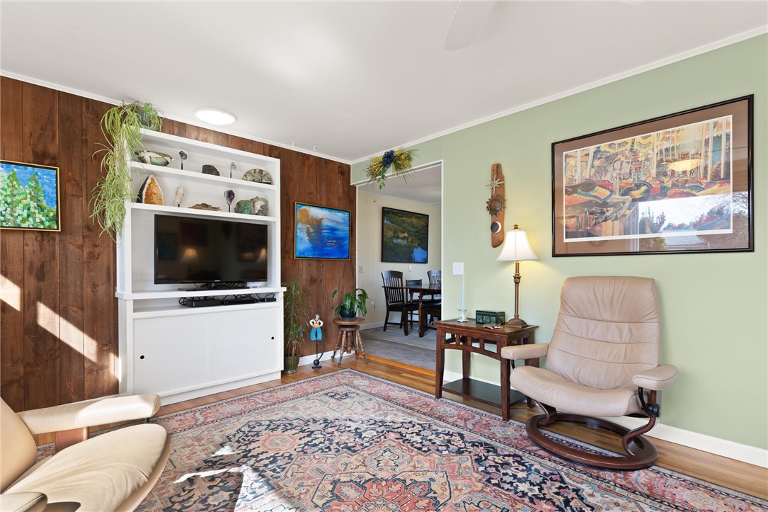 22 Grassy Plain Road East Providence, RI 02915 - Photo 6 of 38
