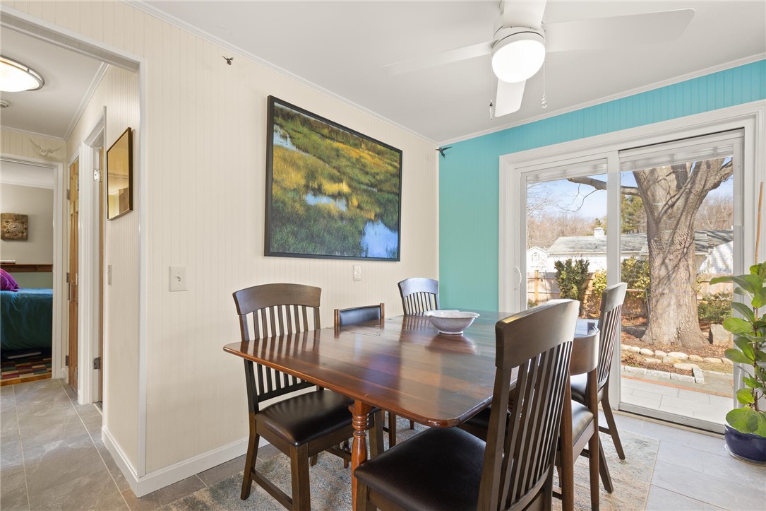 22 Grassy Plain Road East Providence, RI 02915 - Photo 7 of 38