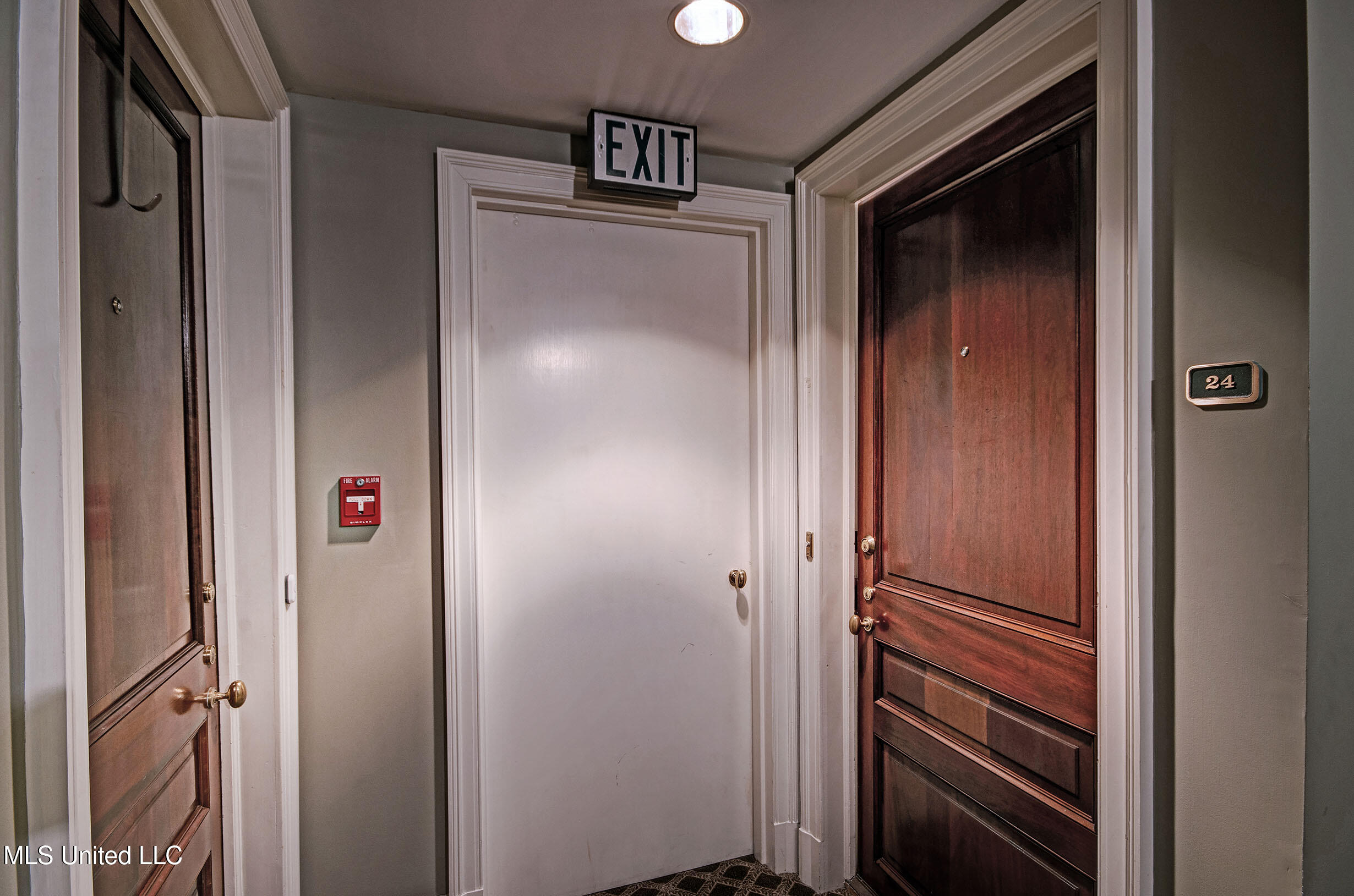 1200 Meadowbrook Road, Unit 24 Jackson, MS 39206 - Photo 11 of 49 IMGP9393_4_5