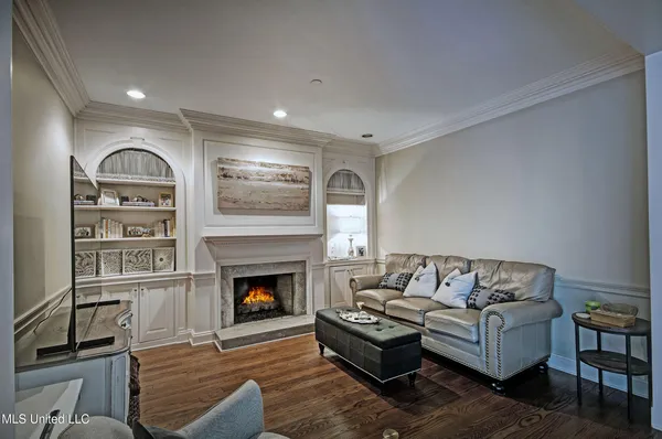 $374,900 | 1200 Meadowbrook Road, Unit 24, Jackson, MS 39206