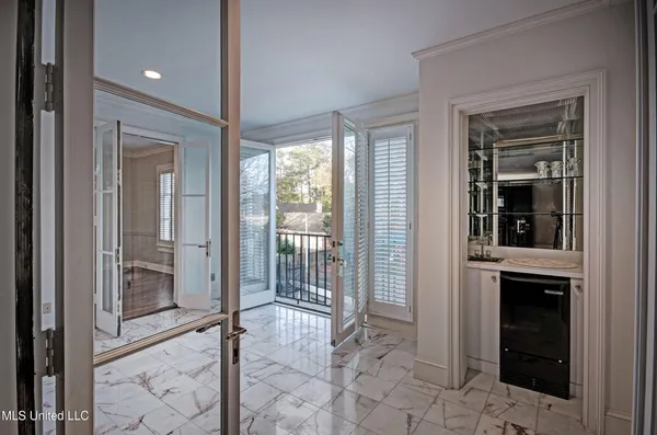 $374,900 | 1200 Meadowbrook Road, Unit 24, Jackson, MS 39206