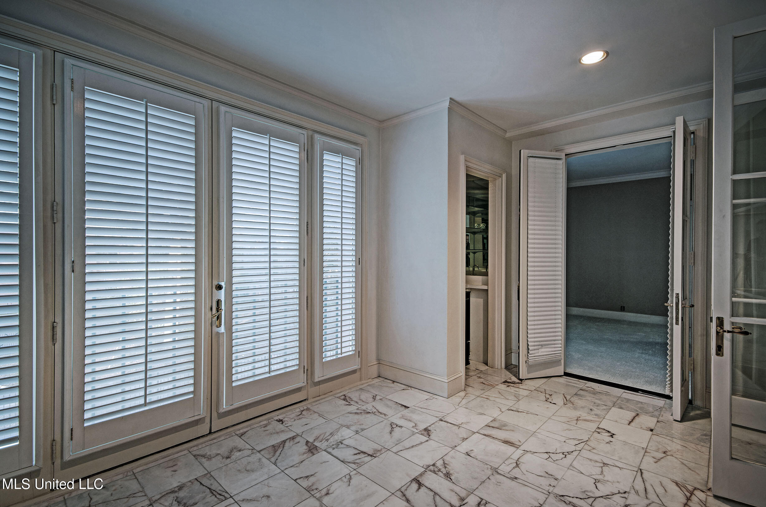 1200 Meadowbrook Road, Unit 24 Jackson, MS 39206 - Photo 21 of 49 IMGP9438_39_40