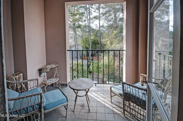 $374,900 | 1200 Meadowbrook Road, Unit 24, Jackson, MS 39206