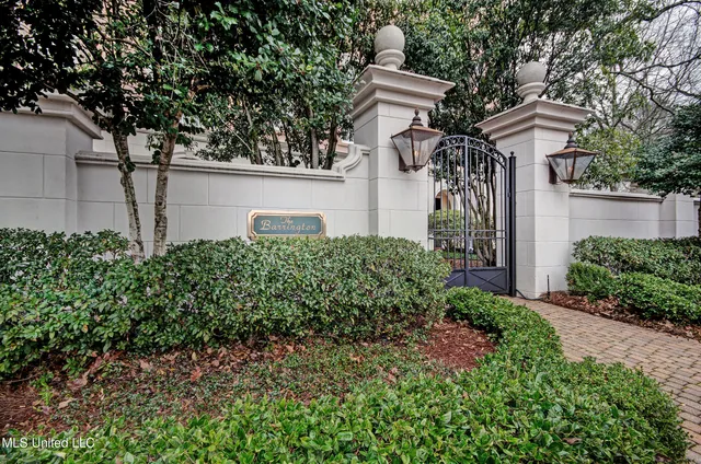 $374,900 | 1200 Meadowbrook Road, Unit 24, Jackson, MS 39206