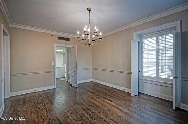 $374,900 | 1200 Meadowbrook Road, Unit 24, Jackson, MS 39206