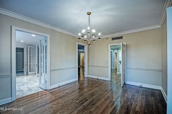 $374,900 | 1200 Meadowbrook Road, Unit 24, Jackson, MS 39206