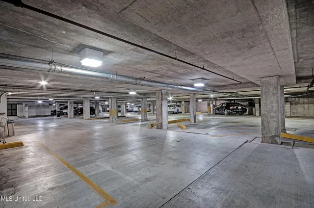 $374,900 | 1200 Meadowbrook Road, Unit 24, Jackson, MS 39206