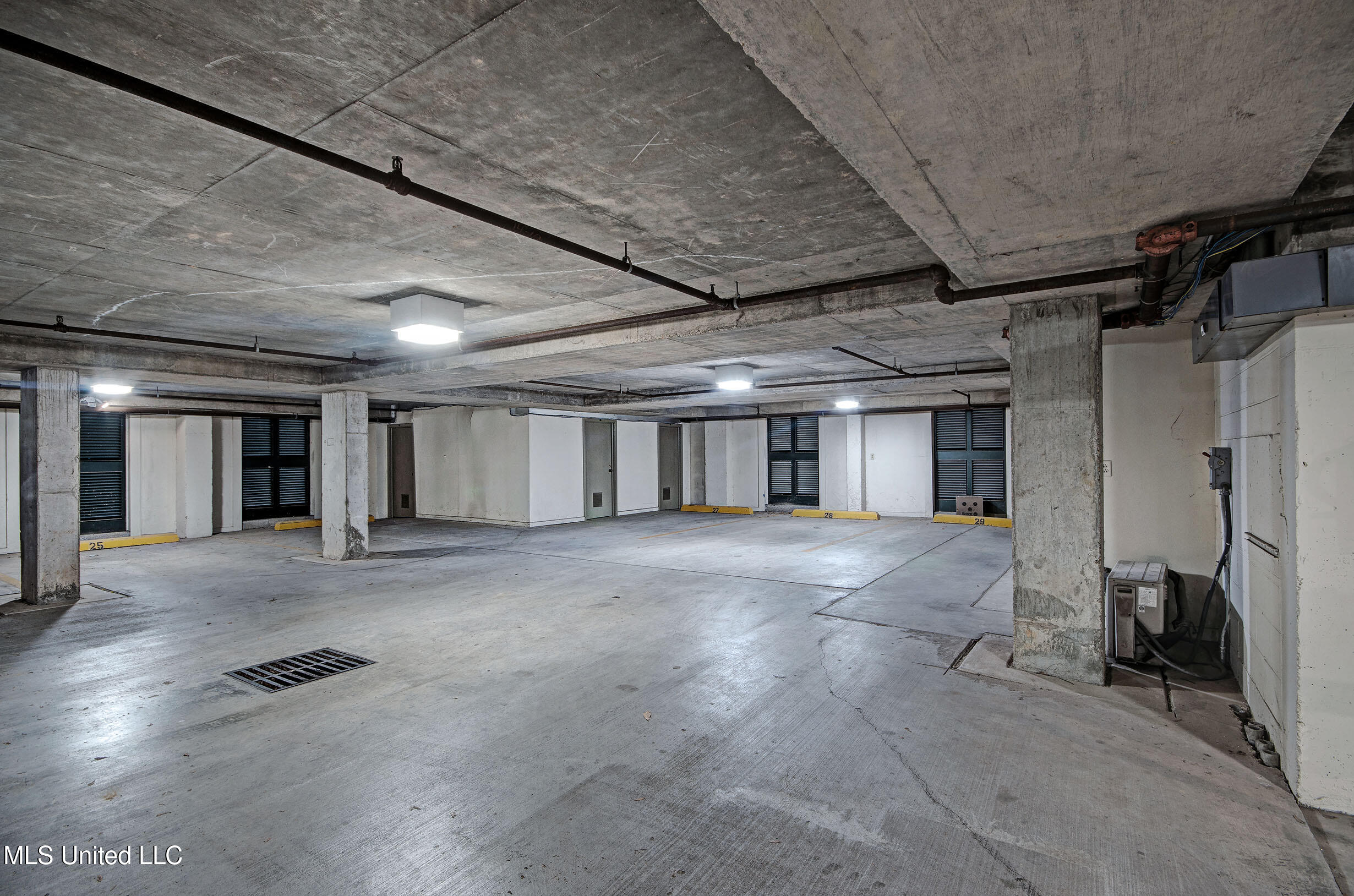 1200 Meadowbrook Road, Unit 24 Jackson, MS 39206 - Photo 43 of 49 IMGP9519_20_21