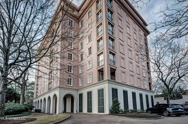 $374,900 | 1200 Meadowbrook Road, Unit 24, Jackson, MS 39206
