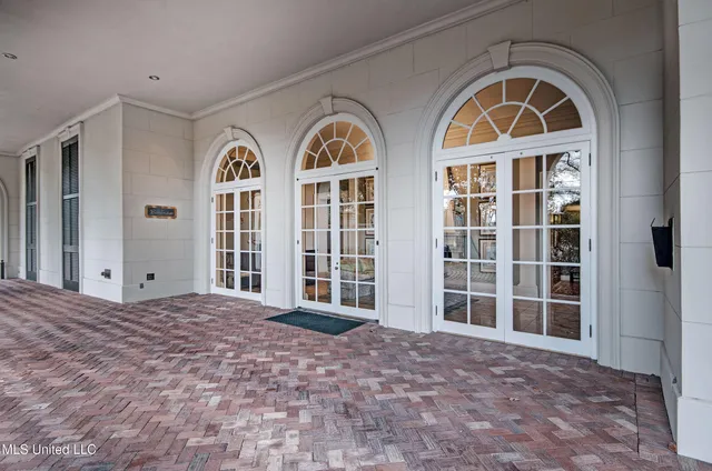 $374,900 | 1200 Meadowbrook Road, Unit 24, Jackson, MS 39206