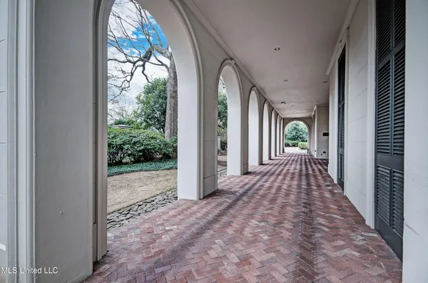 $374,900 | 1200 Meadowbrook Road, Unit 24, Jackson, MS 39206