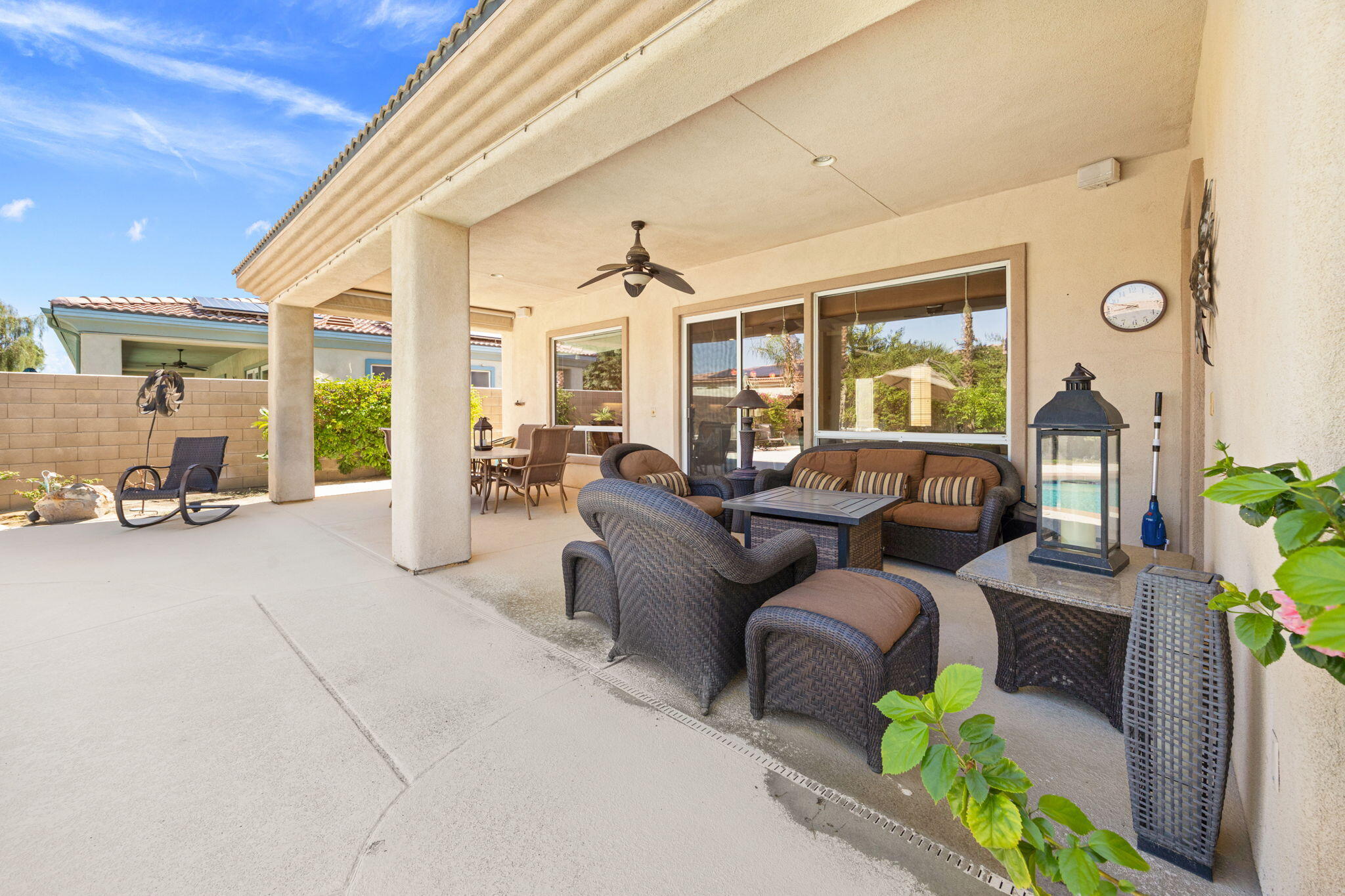 74068 Kokopelli Circle Palm Desert, CA 92211 - Photo 45 of 46 a living room with furniture and a large window