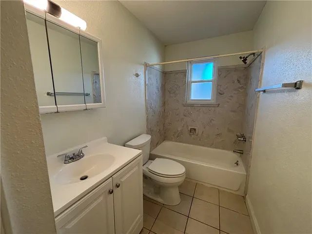 $1,950 | 323 Harney Street, New Orleans, LA 70124