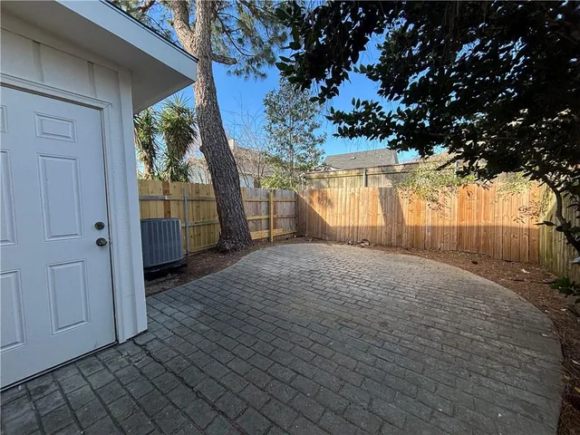 $1,900 | 323 Harney Street, New Orleans, LA 70124