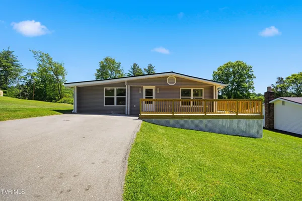 $310,000 | 10434 Redwood Circle, Unit 10434, Bristol, VA 24202