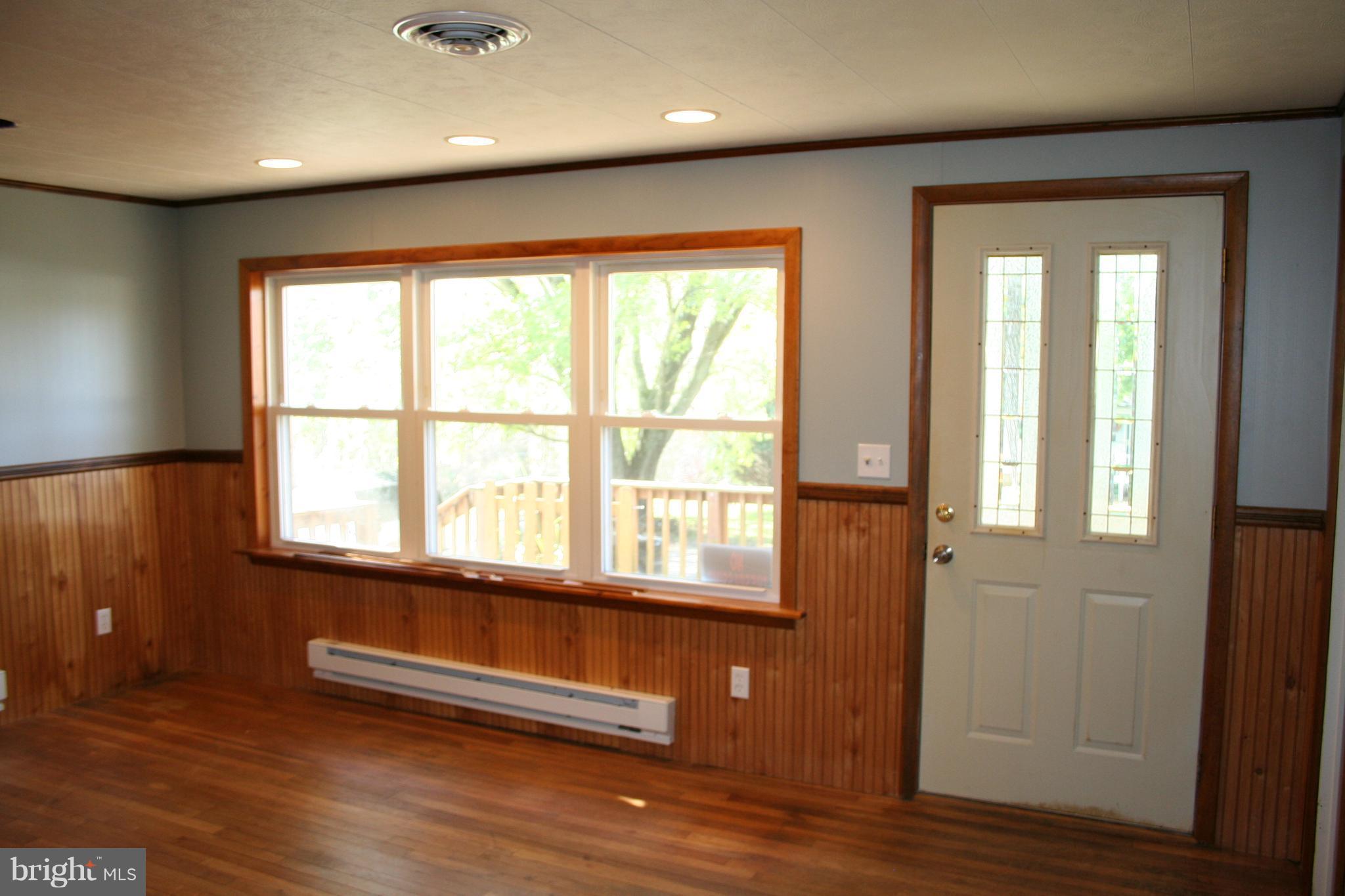 21 Hanna Lane Rising Sun, MD 21911 - Photo 9 of 15 Living Room
