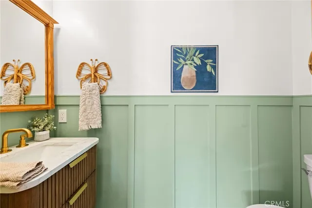 $1,295,000 | 256 Juniper Avenue, Unit B6, Carlsbad, CA 92008