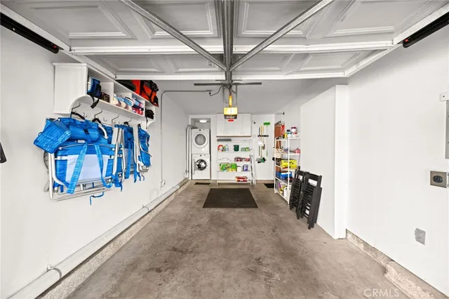 $1,295,000 | 256 Juniper Avenue, Unit B6, Carlsbad, CA 92008