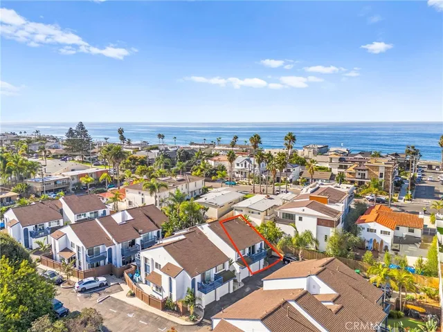 $1,295,000 | 256 Juniper Avenue, Unit B6, Carlsbad, CA 92008