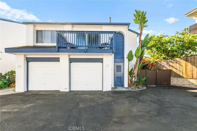 $1,295,000 | 256 Juniper Avenue, Unit B6, Carlsbad, CA 92008