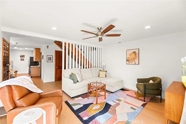 $1,295,000 | 256 Juniper Avenue, Unit B6, Carlsbad, CA 92008