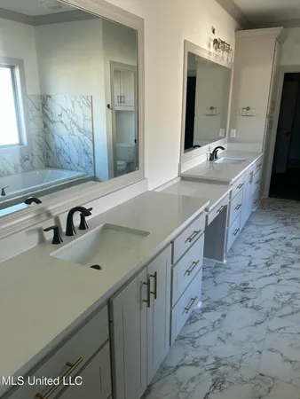 $428,900 | 232 Bronson Bend, Flowood, MS 39232