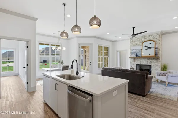 $428,900 | 232 Bronson Bend, Flowood, MS 39232