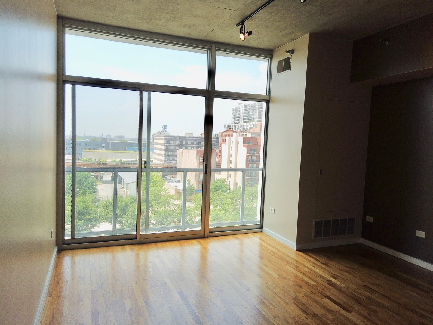 1620 South Michigan Avenue, Unit 721 Chicago, IL 60616 - Photo 5 of 14