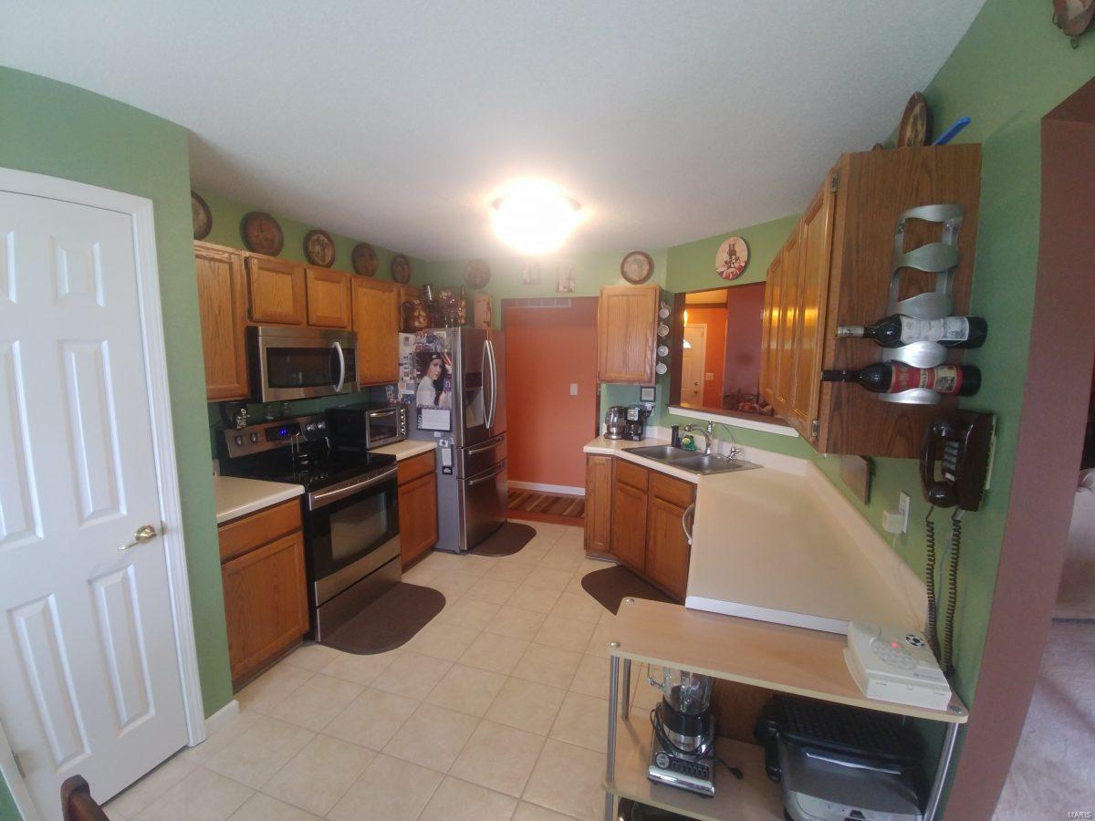 3292 Springbrook Drive Shiloh, IL 62221 - Photo 9 of 25 Gallery Image 9