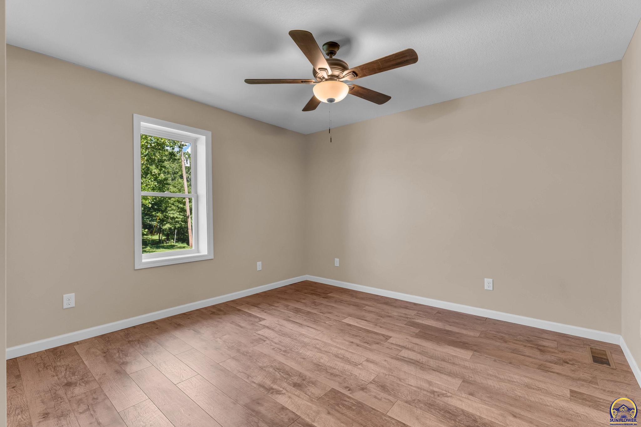8011 Southeast Croco Road Berryton, KS 66409 - Photo 19 of 50