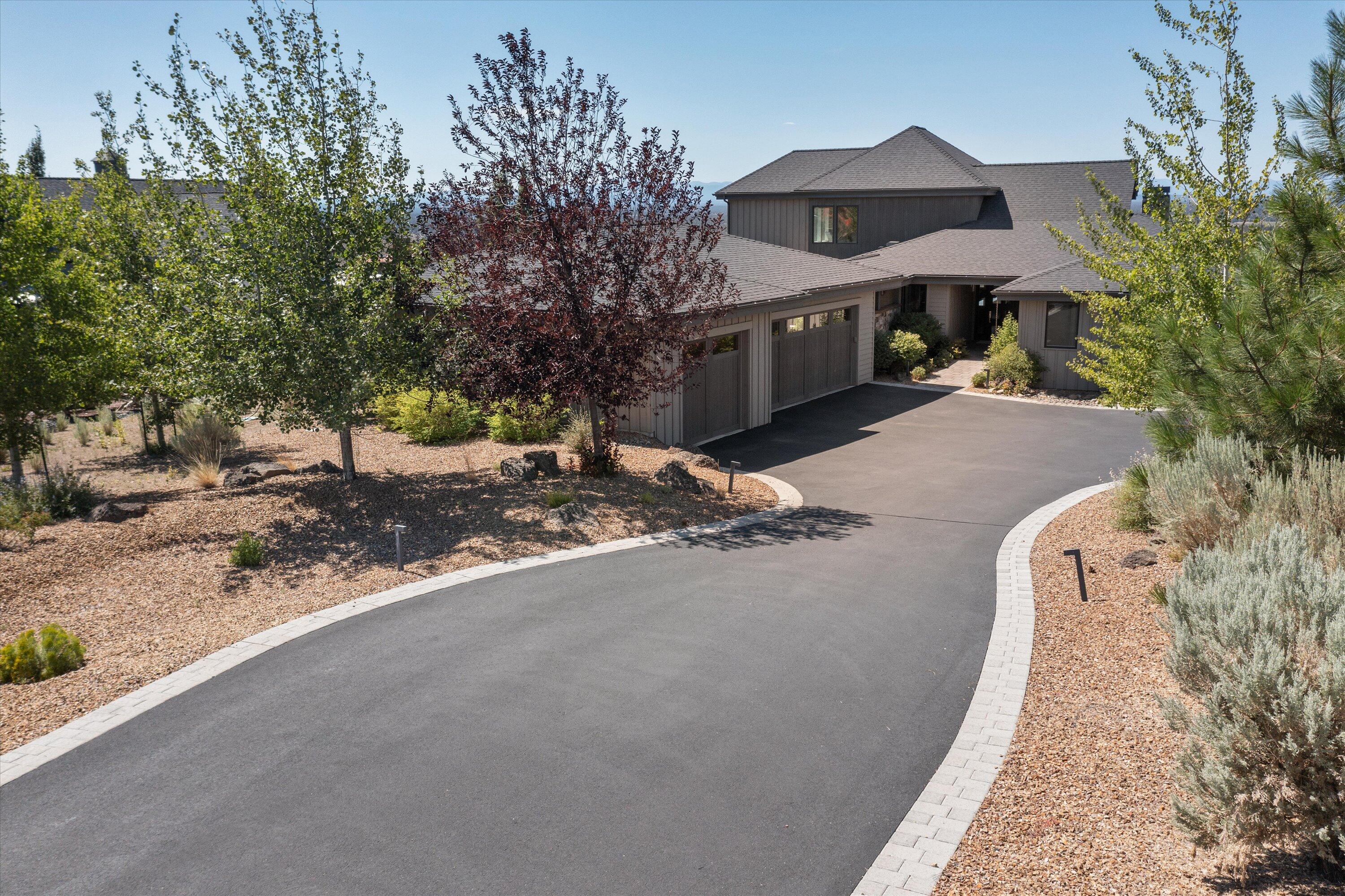 16389 South W Brasada Ranch Road Powell Butte, OR 97753 - Photo 2 of 63 093-220815_220815_JILLROSELL-10