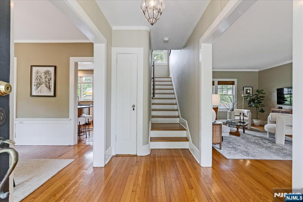 54 Aubrey Road Montclair, NJ 07043 - Photo 3 of 31