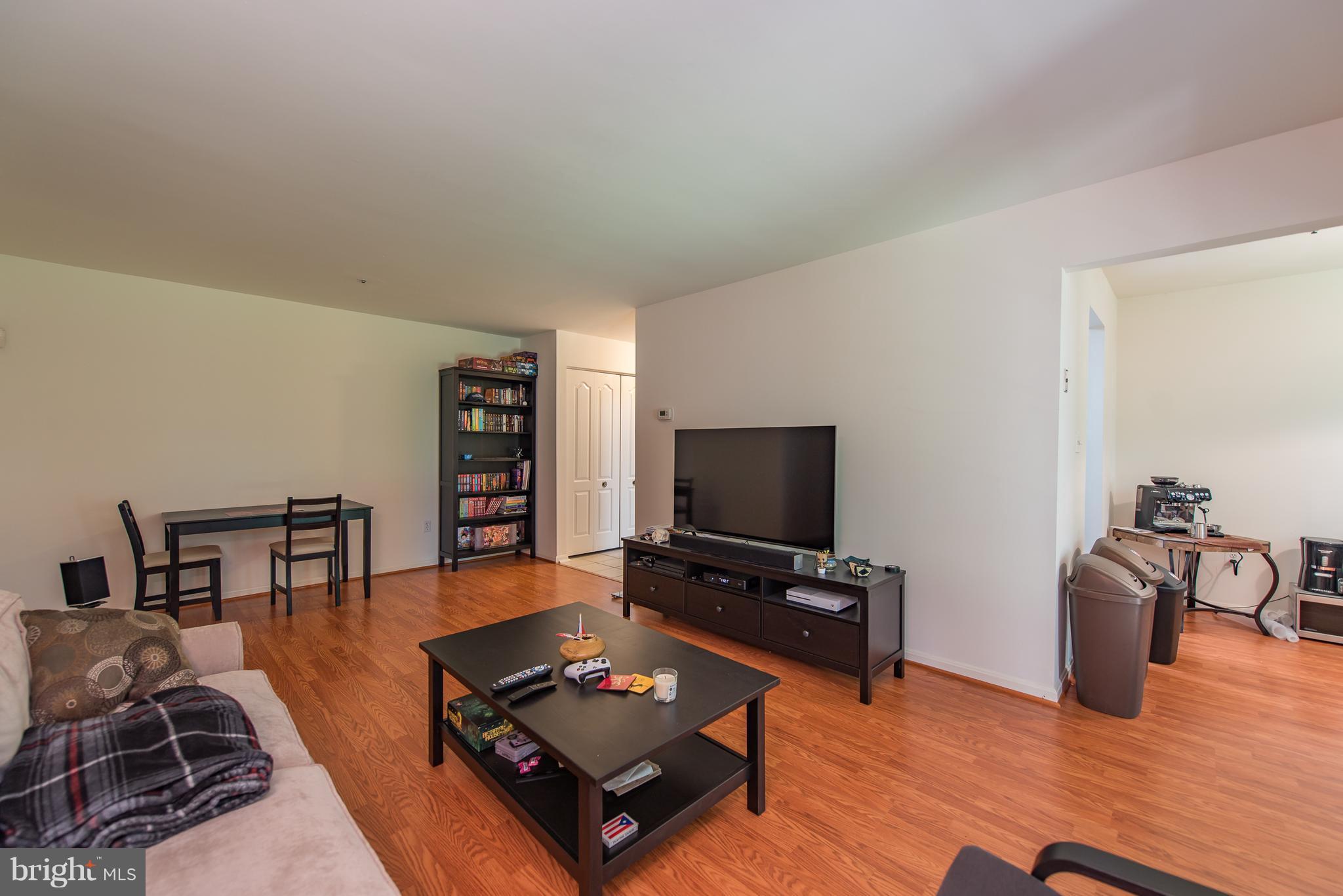 8355 Montgomery Run Road, Unit B Ellicott City, MD 21043 - Photo 5 of 24 Living Room