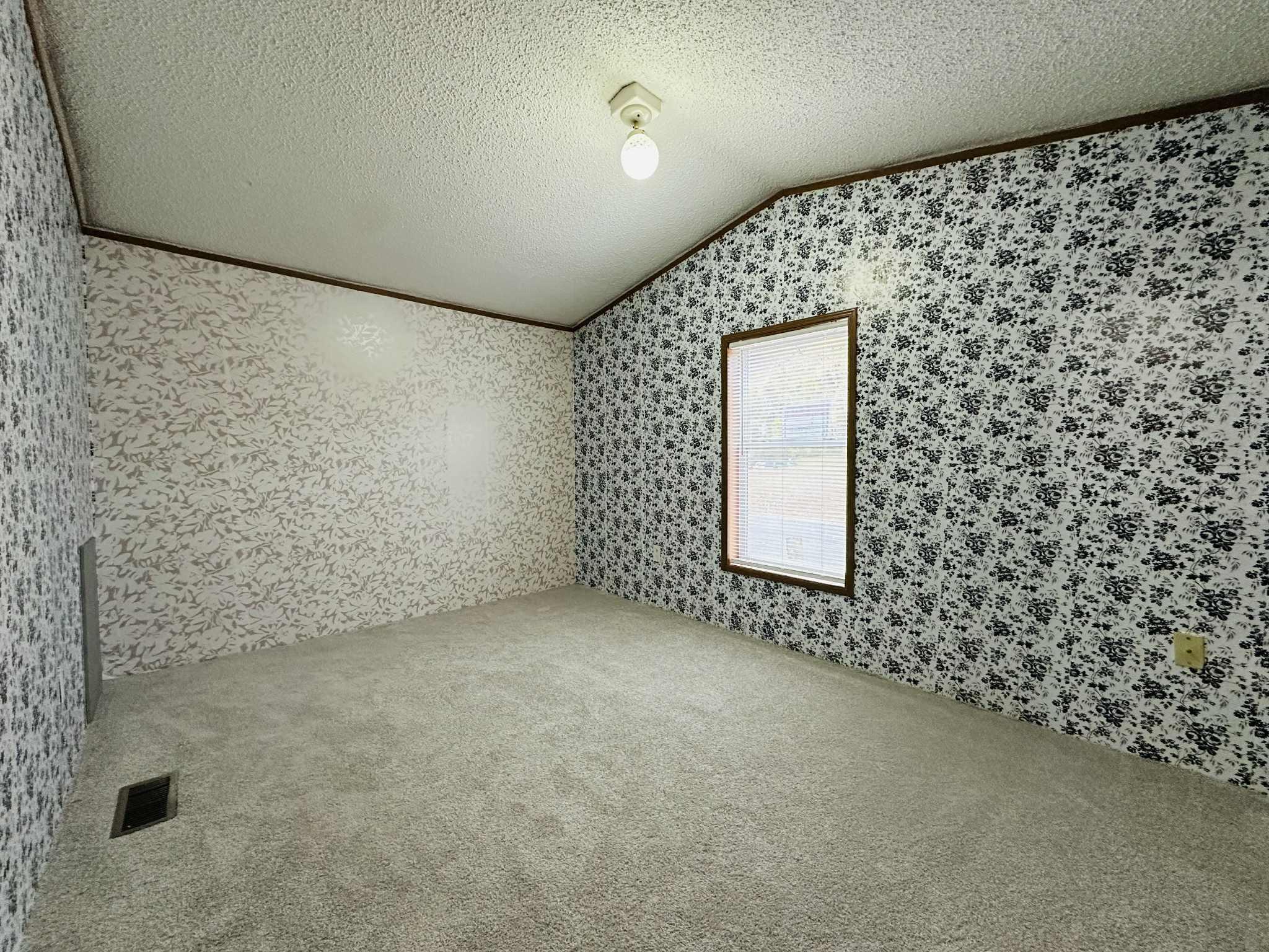 1588 Hall Street Shoreview, MN 55126 - Photo 7 of 10