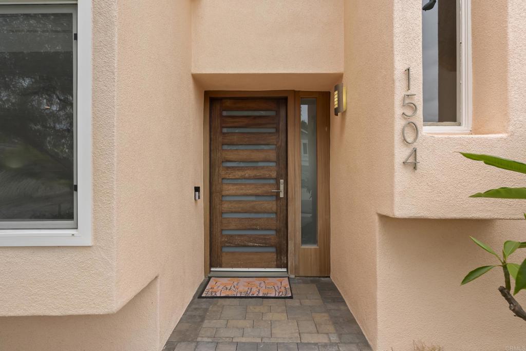 1504 Valleda Lane Encinitas, CA 92024 - Photo 7 of 56