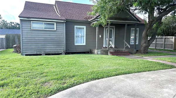 $1,850 | 213 Doddridge Street, Corpus Christi, TX 78411