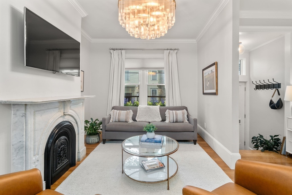 2 Lexington Street Boston, MA 02129 - Photo 4 of 21