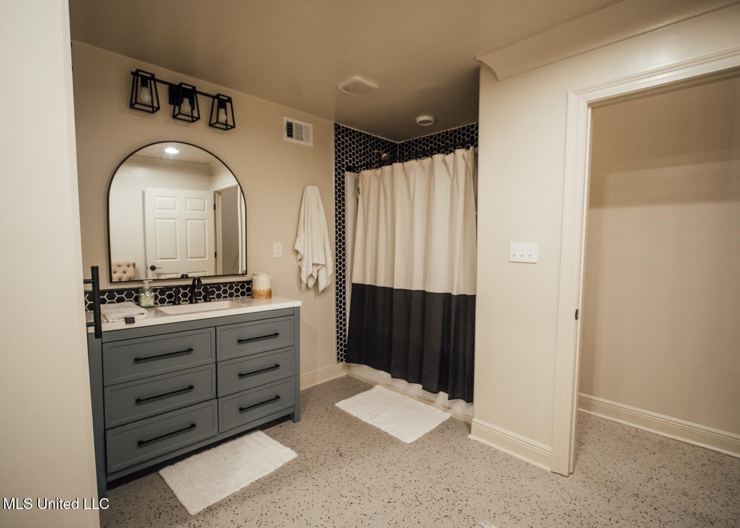 2732 Myrleville Road Yazoo City, MS 39194 - Photo 11 of 49 11 (Large)