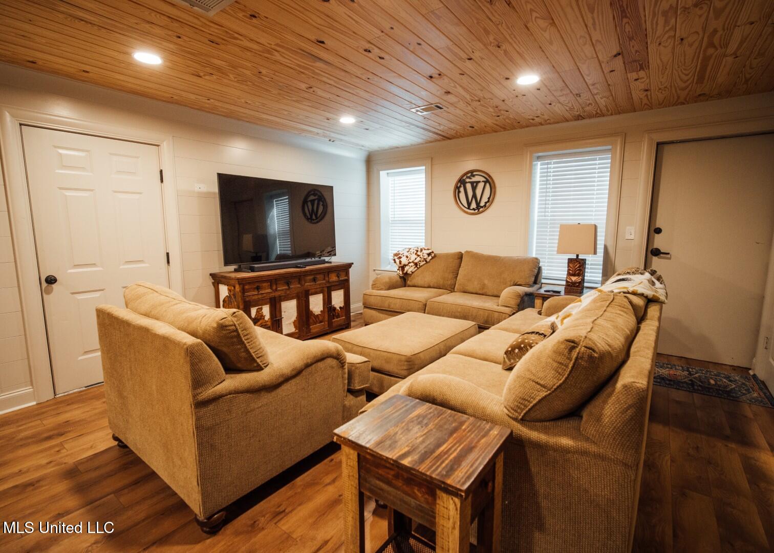 2732 Myrleville Road Yazoo City, MS 39194 - Photo 5 of 49 4 (Large) (1)