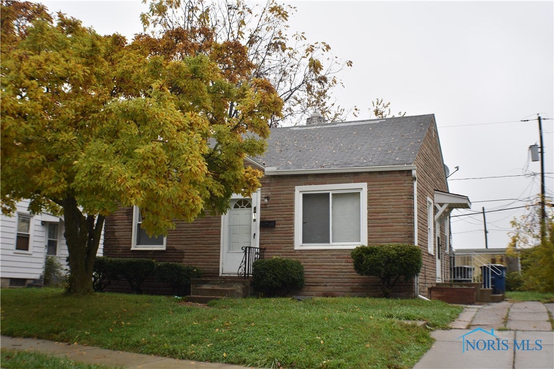 4410 Packard Road Toledo, OH 43612 - Photo 1 of 14 Gallery Image 1