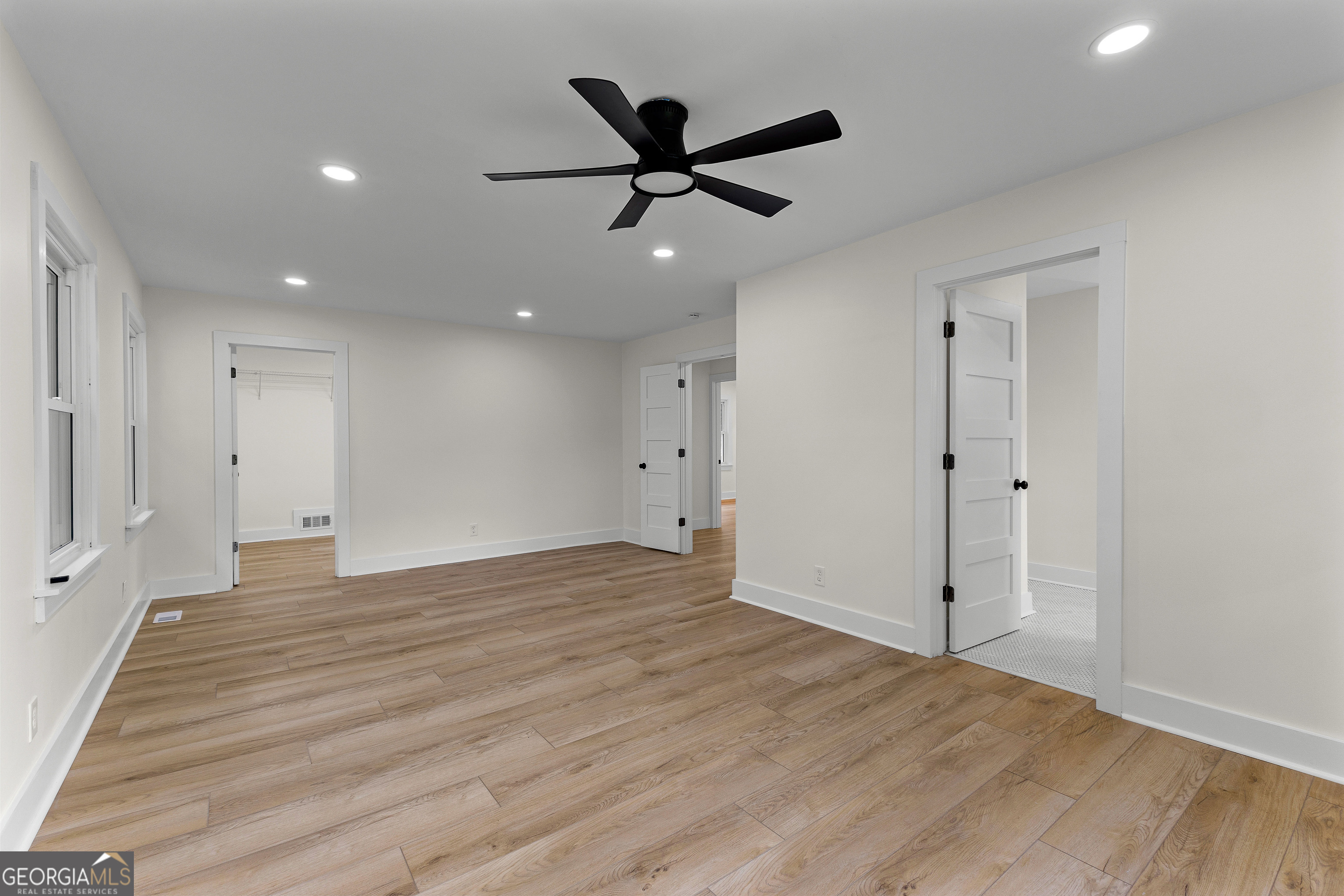 1367 Sharpsburg McCollum Road Sharpsburg, GA 30277 - Photo 45 of 80 a view of an empty room and wooden floor