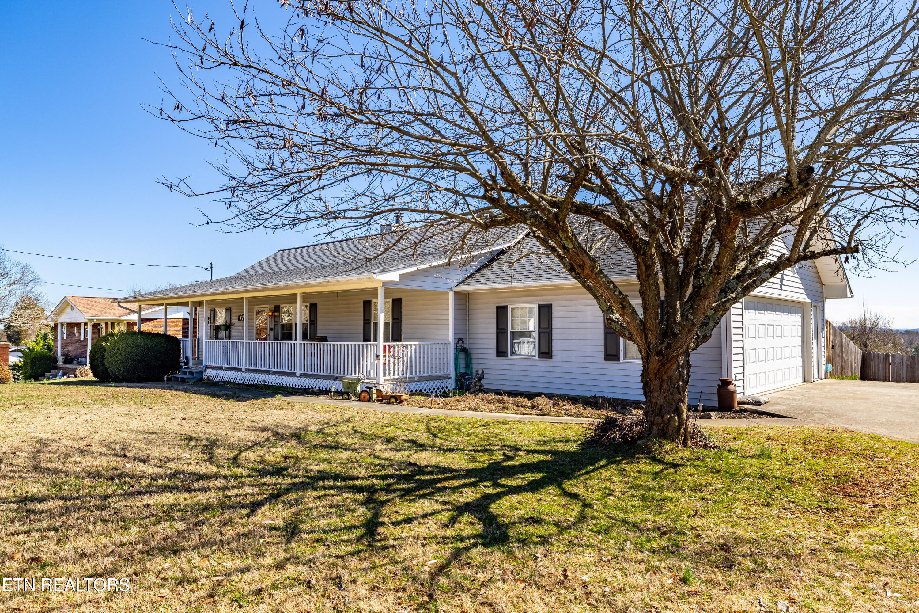 129ClingchViewDr-41
