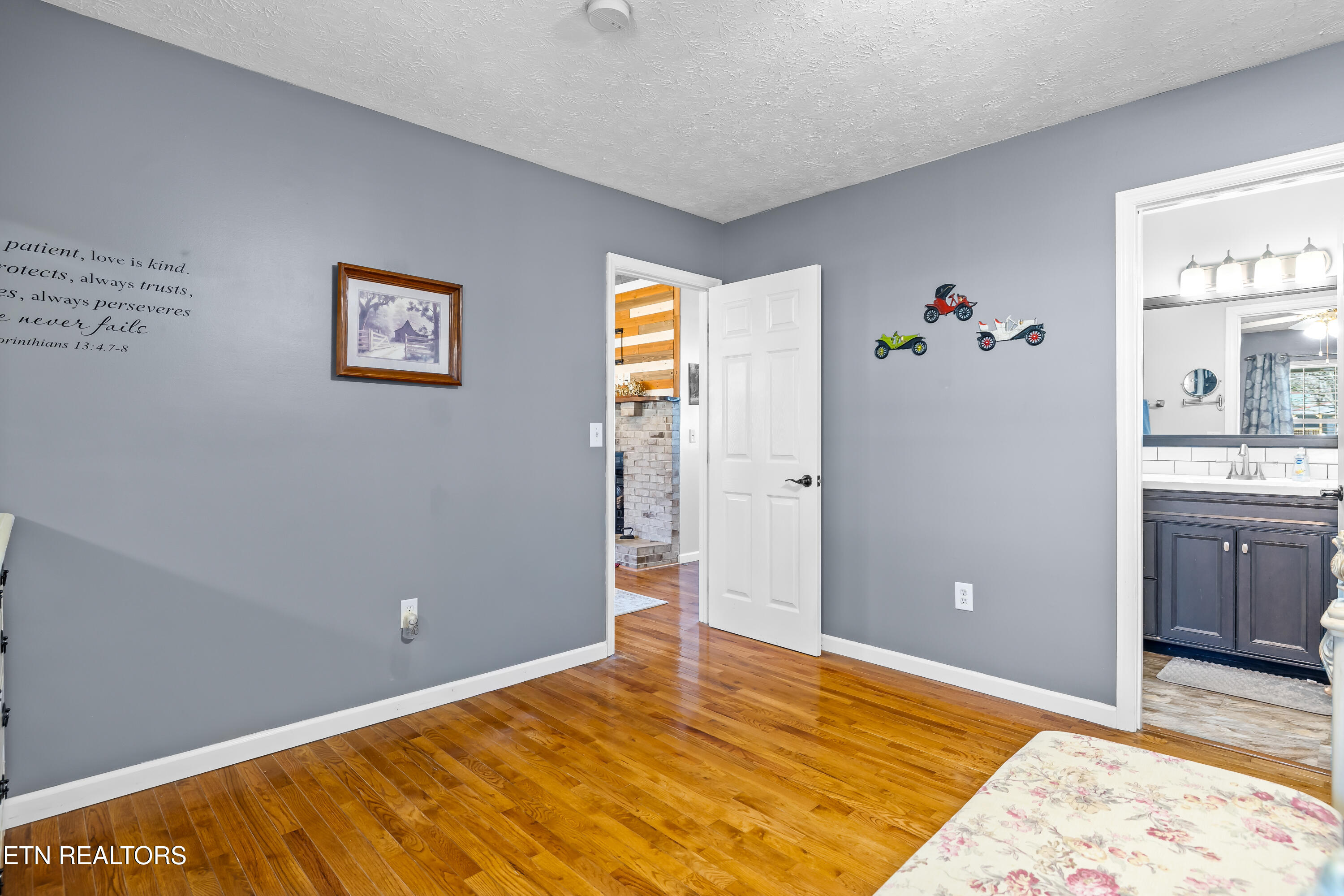 129 Clinch View Drive Corryton, TN 37721 - Photo 14 of 39 129ClingchViewDr-6