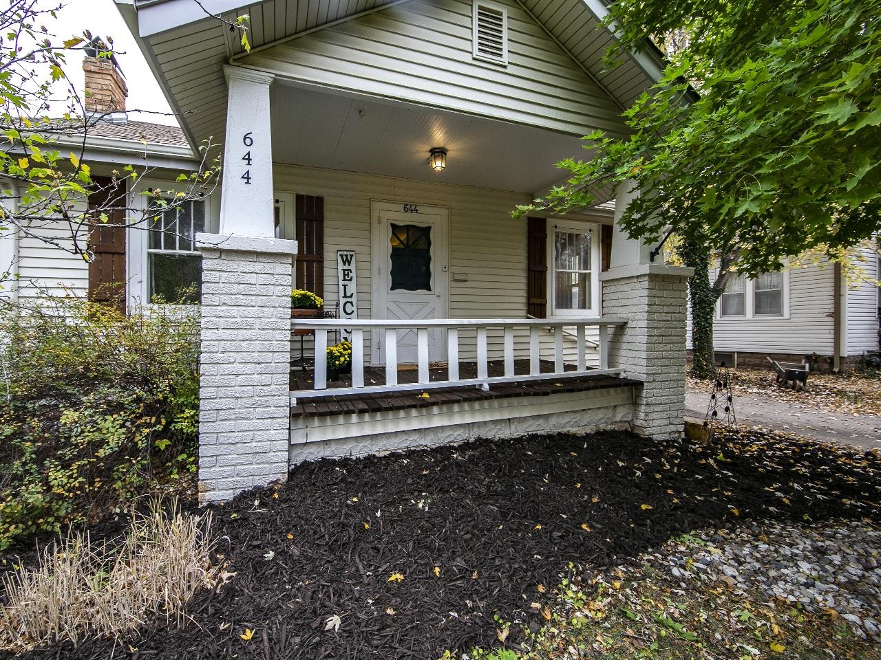 644 North Crestway Street Wichita, KS 67208 - Photo 1 of 34