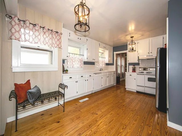 $175,000 | 644 North Crestway Street, Wichita, KS 67208